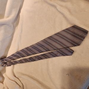 Geoffrey Beene polka dot tie